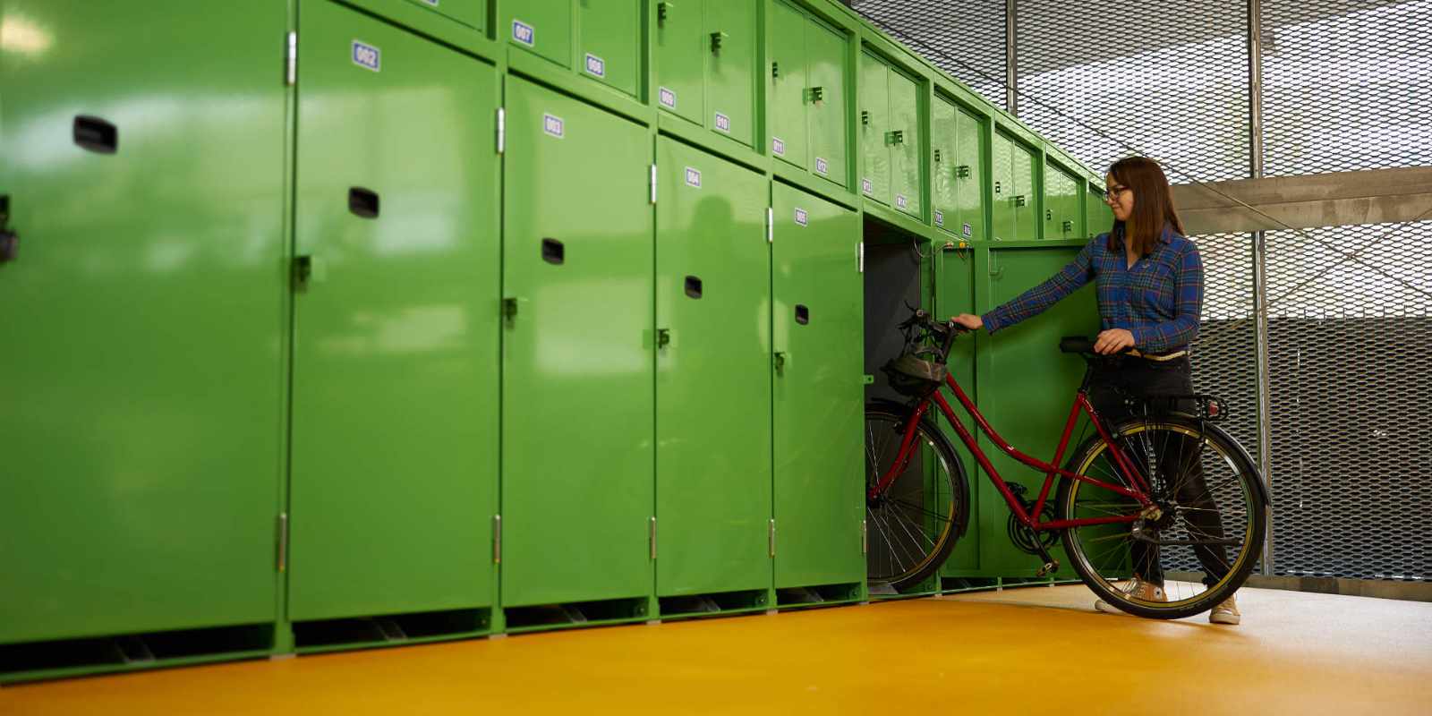 Radstation/Fahrradparkhaus: Ausstattung | Vielseitige Fahrradboxen Radstation/Fahrradparkhaus: Ausstattung | Vielseitige Fahrradboxen