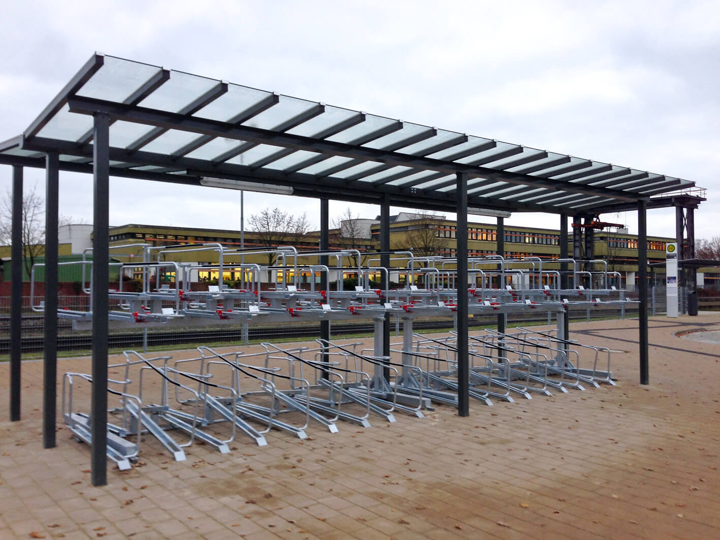 Fahrradständer DOPPELSTOCKPARKER Fahrradständer & Fahrradparker - DOPPELSTOCKPARKER