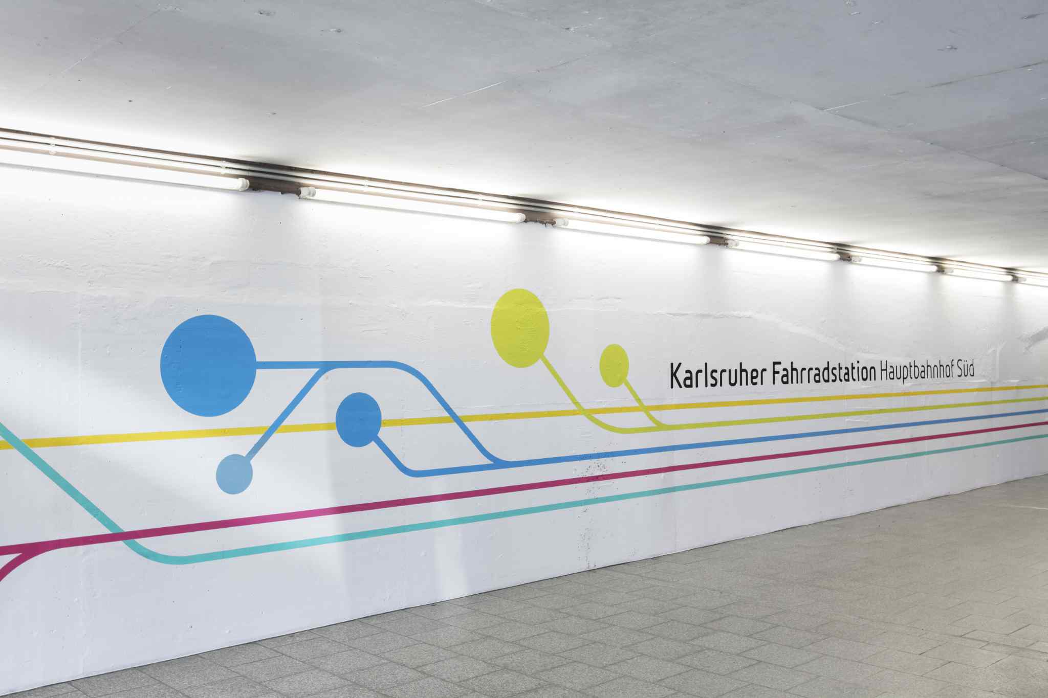 Fahrradparkhaus Karlsruhe: 680 Stellplätzen für Fahrräder (DOPPELSTOCKPARKER und BETA-XXL) Produkte - Radstation/Fahrradparkhaus: Ausstattung