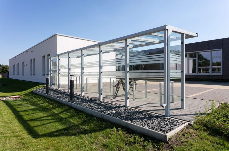 FORTURA FORTURA Fahrradüberdachung – Elegantes Design mit stabiler Bauweise und freier Spannweite