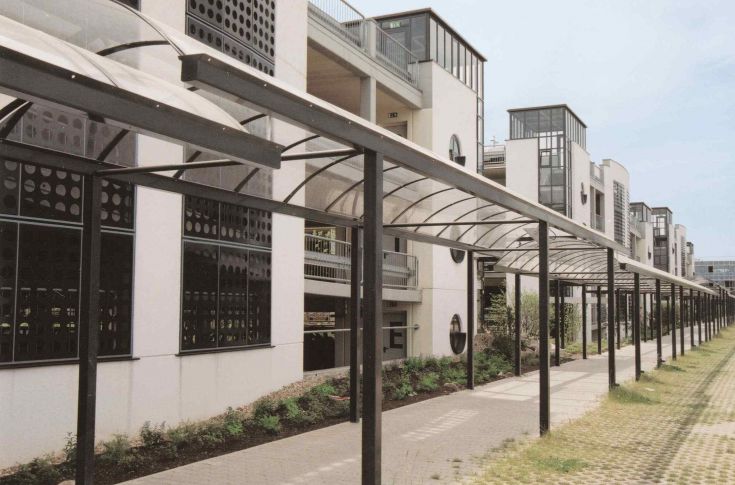 TG/FG TG/FG Verbindungsgang – Bewährte Überdachungslösung für sichere und stilvolle Übergänge