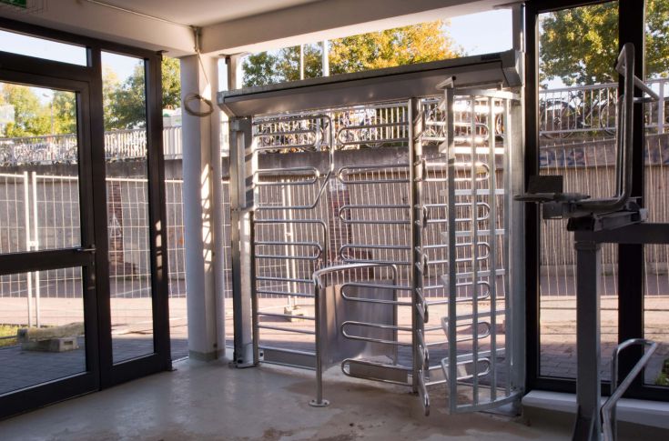 ZUGANGSKONTROLLEN Fahrradeinhausung ZUGANGSKONTROLLEN